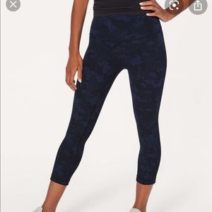 Lululemon Wunder Under Crop high rise 21” NWOT